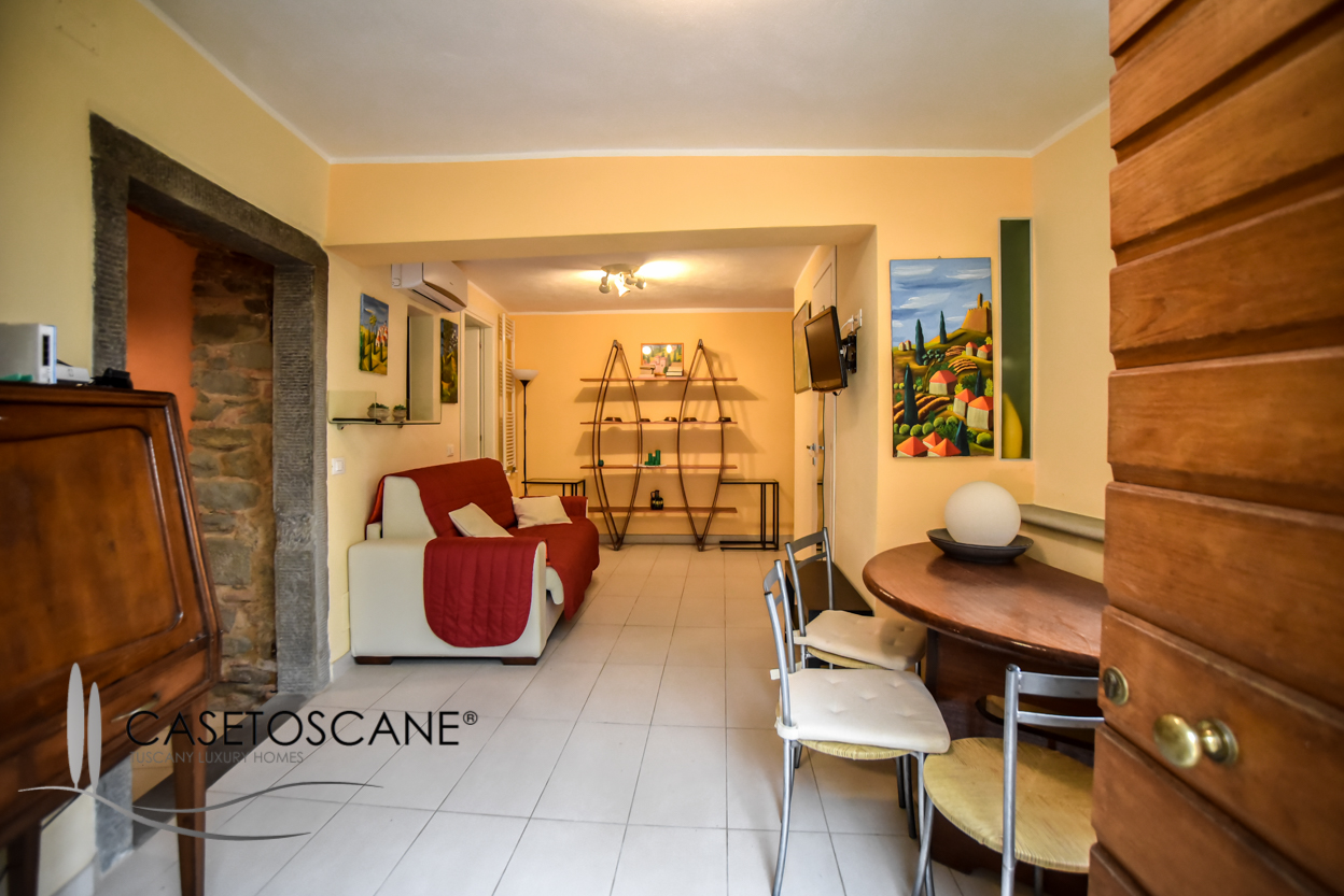 Appartamento di mq.70 con giardino privato a ridosso del centro storico di Cortona (Arezzo)