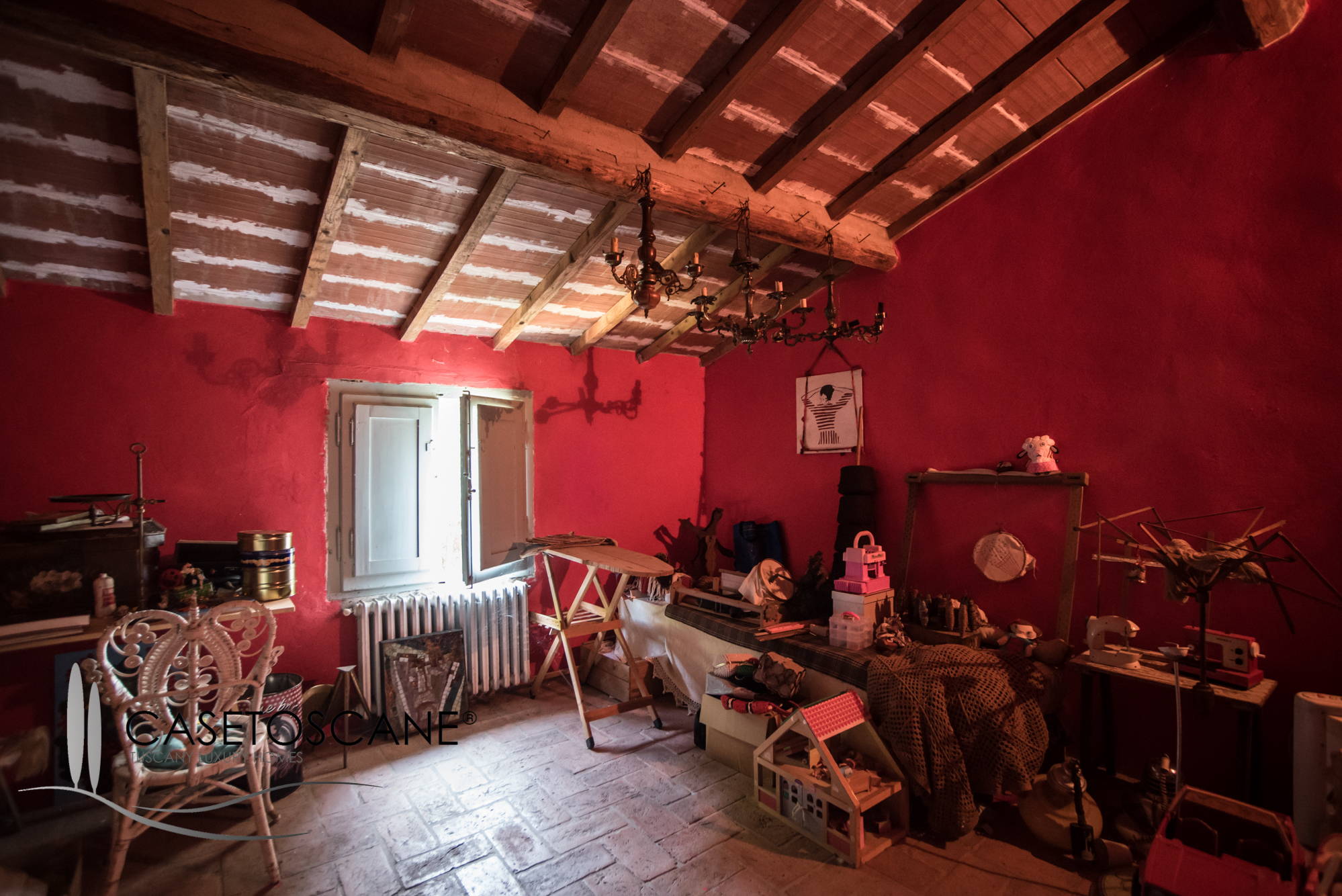Antico casale da ristrutturare a Pozzo della Chiana (AR)
