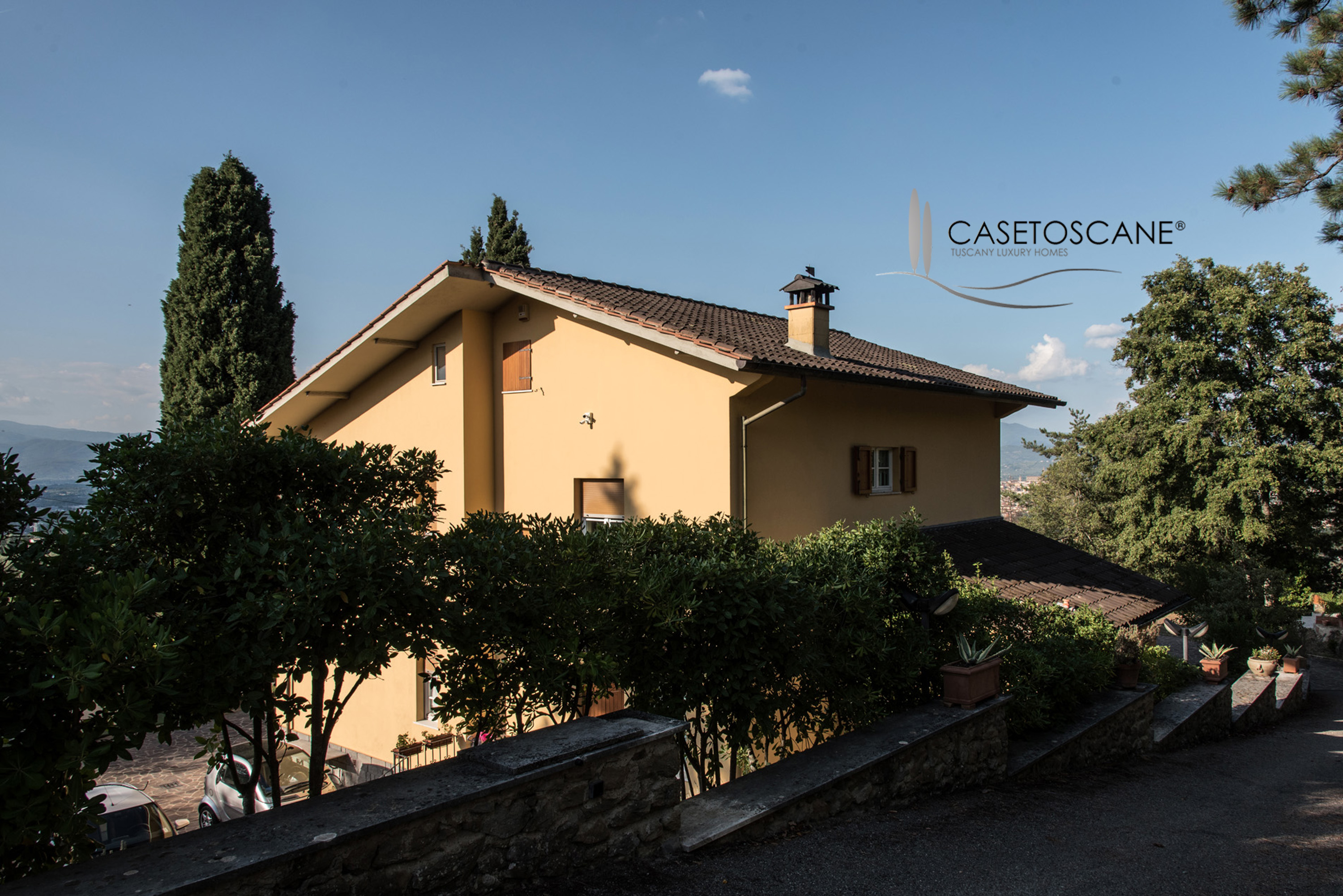 Villa ristrutturata con parco nelle colline a due passi da Arezzo.