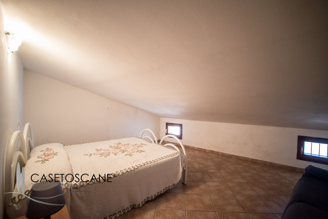 2898 - Tipico appartamento ristrutturato nel centro storico di Lucignano (AR).