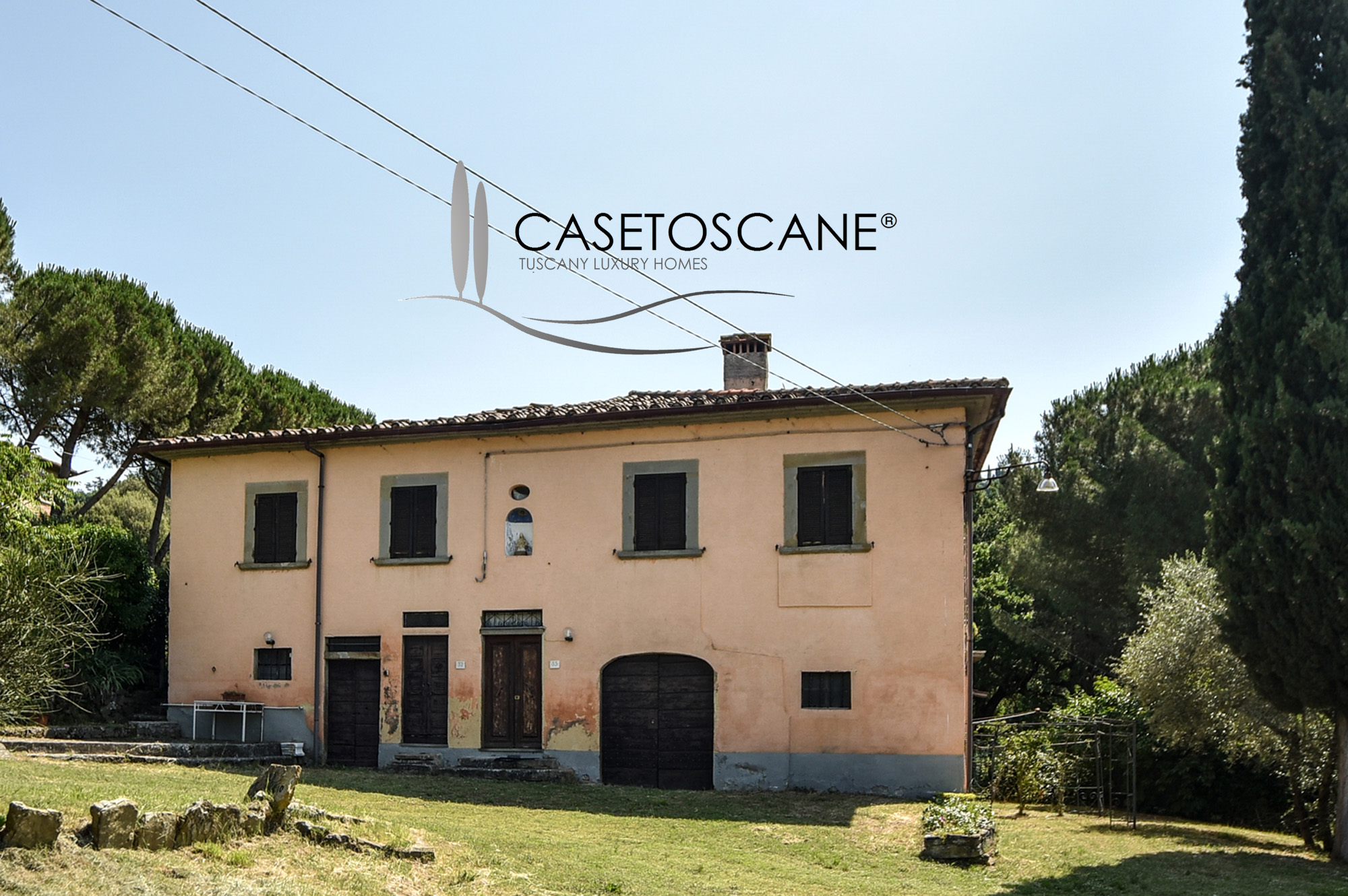 T128 - Porzione di antico casale del 1800 da ristrutturare in magnifica posizione collinare a 10 minuti da Arezzo.