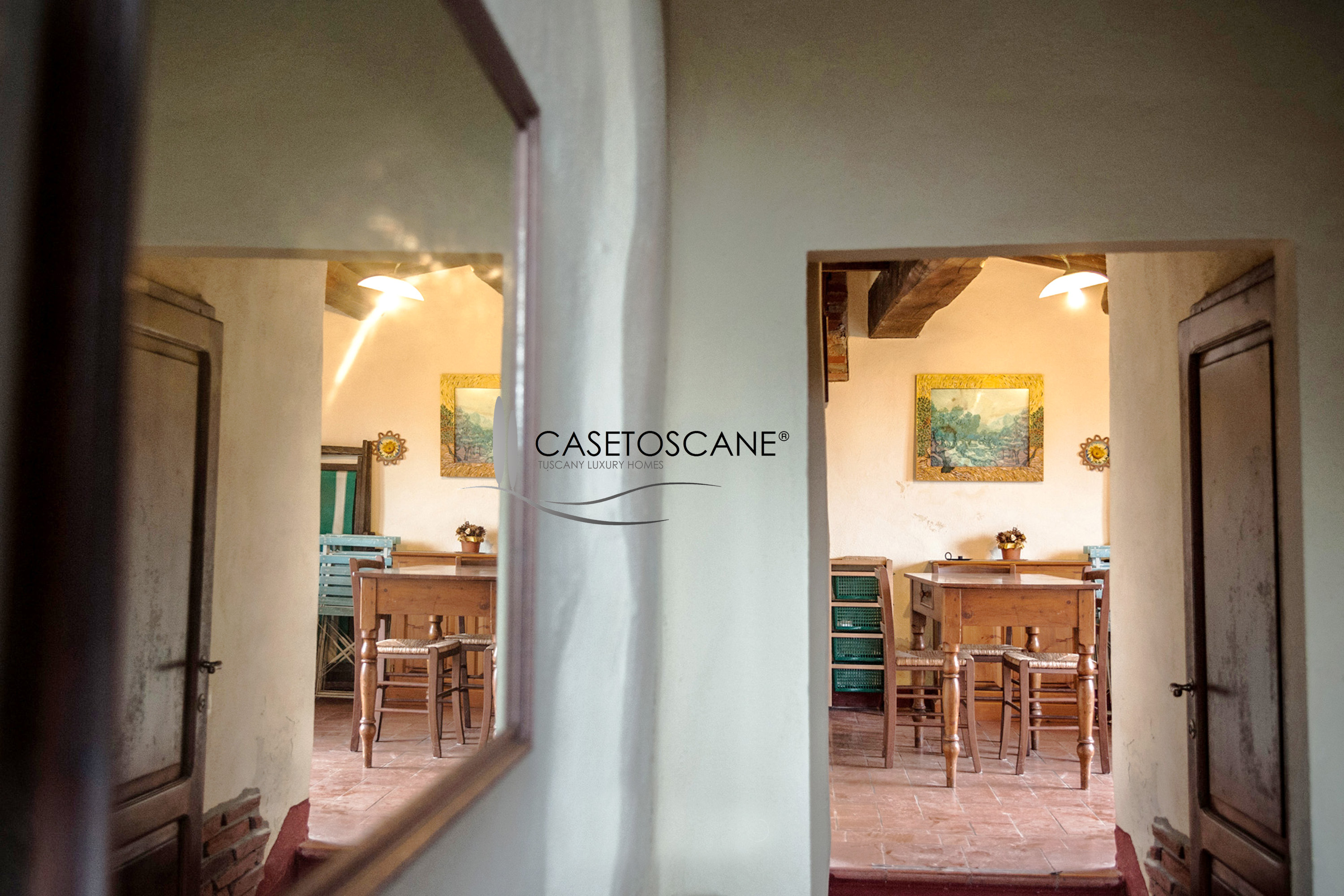 3106 - Appartamento di mq.108 ristrutturato, con giardino e piscina a comune, in antico casale nel Comune di Bucine (AR)