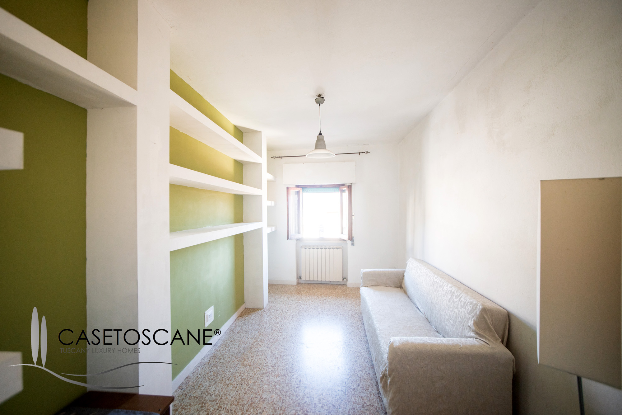 3133 - Ottimo appartamento di mq.105 al 2°P con torretta, in palazzo d'epoca nel centro storico di Bucine (AR).
