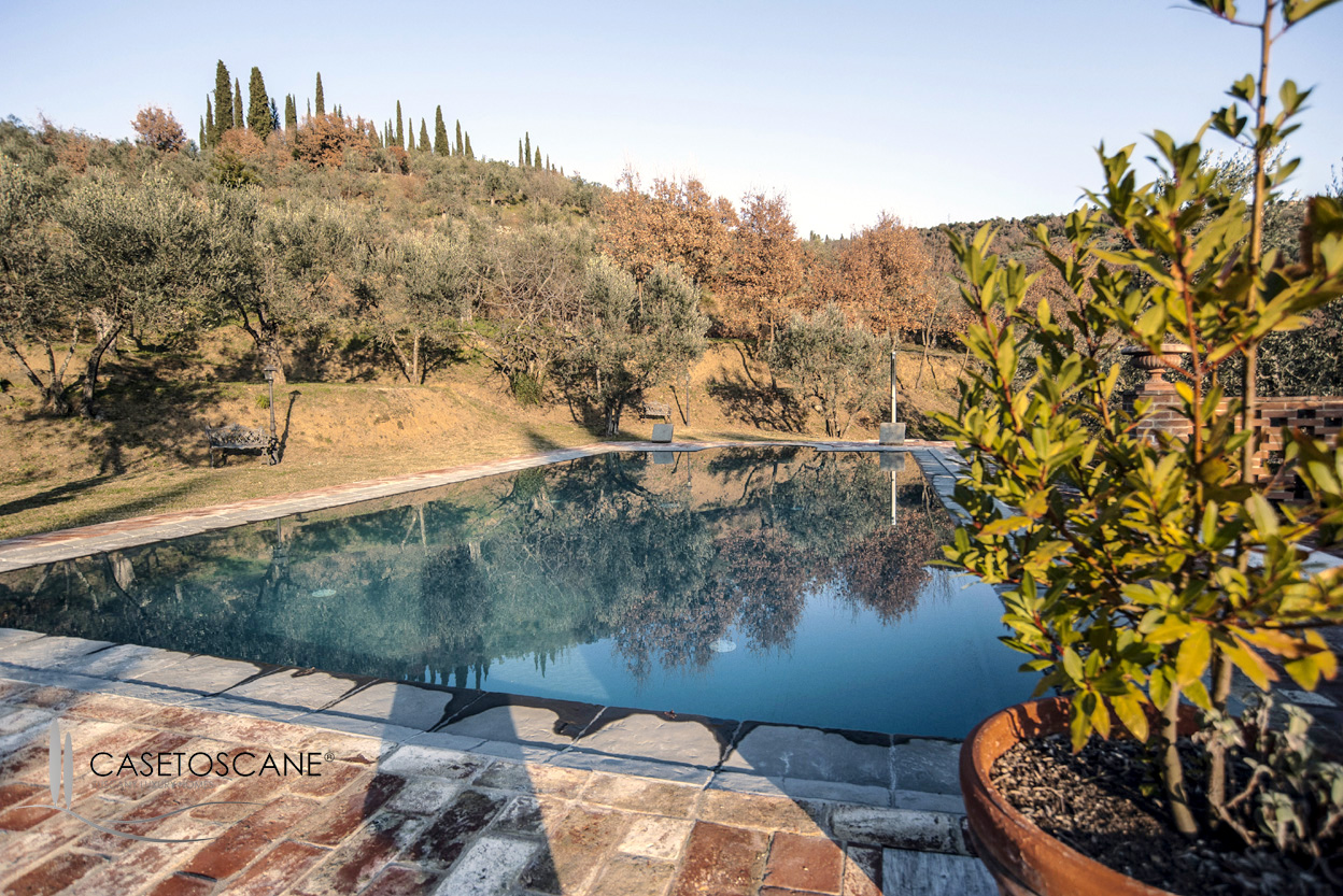 2747 - Casale di mq.340 in ottime condizioni con piscina in meravigliosa posizione panoramica a Castiglion Fiorentino(AR)