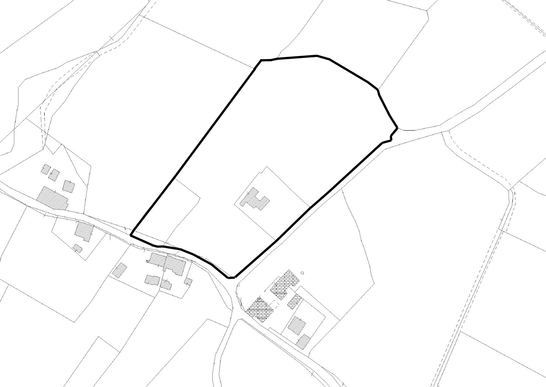 3182 - Antico casale completamente da ristrutturare, di circa mq.200 con ampio terreno agricolo di ha.2 con olivi e seminativo a Lucignano (AR).