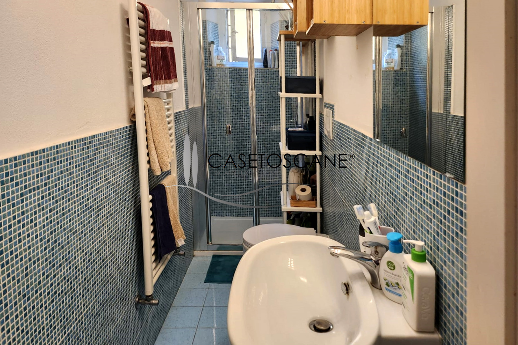 A782 - Bellissimo appartamento ristrutturato di mq.145, al 2°P con ascensore, piccola soffitta e garage nel centro città ad Arezzo.