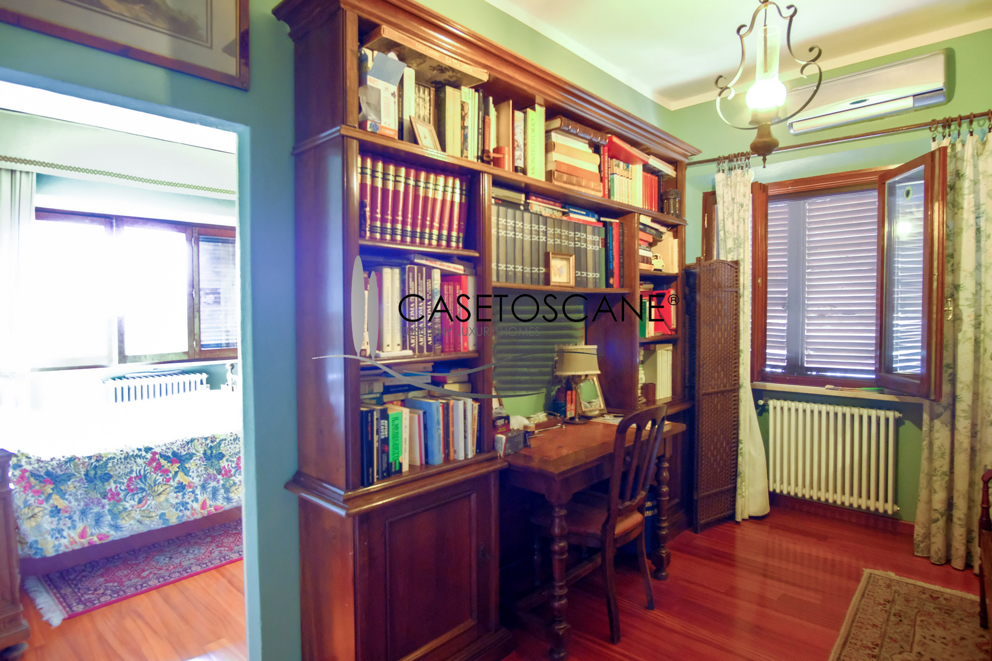 635 - Villa signorile di mq.180 circa con annesso e giardino privato di mq.1.000 in bellissima posizione collinare a Lucignano (AR).